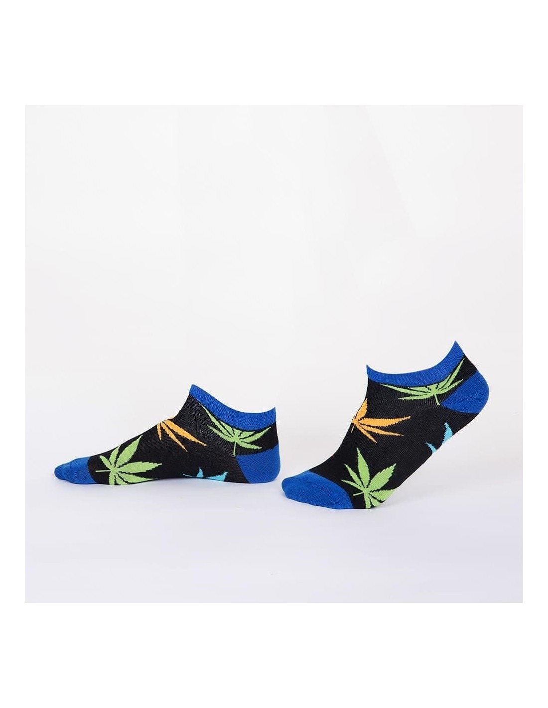 Black short women\'s socks with colorful leaves SD31 - Online store - Boutique